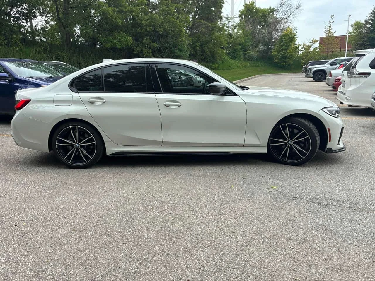 BMW 330 * 330i xDrive * CARFAX * БЕЗ ПЪРВОНАЧАЛНА ВНОСКА, снимка 3 - Автомобили и джипове - 54859774