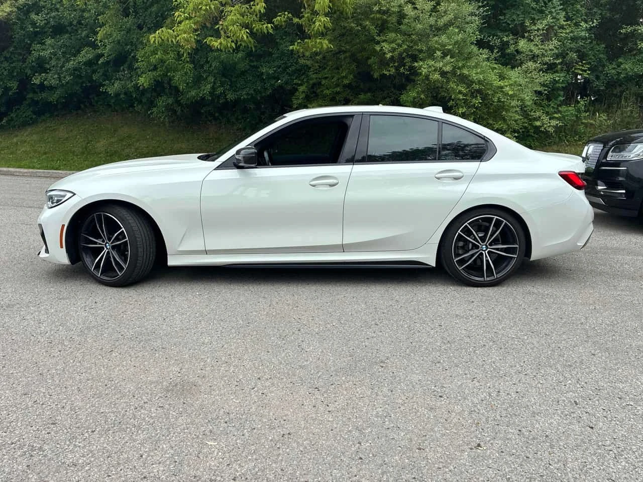 BMW 330 * 330i xDrive * CARFAX * БЕЗ ПЪРВОНАЧАЛНА ВНОСКА, снимка 2 - Автомобили и джипове - 54859774