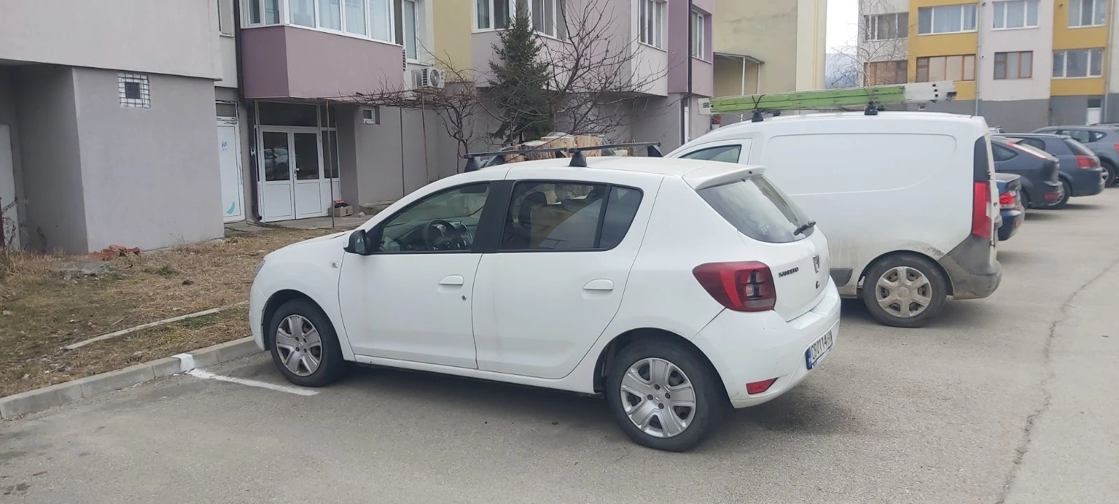 Dacia Sandero, снимка 2 - Автомобили и джипове - 55016879