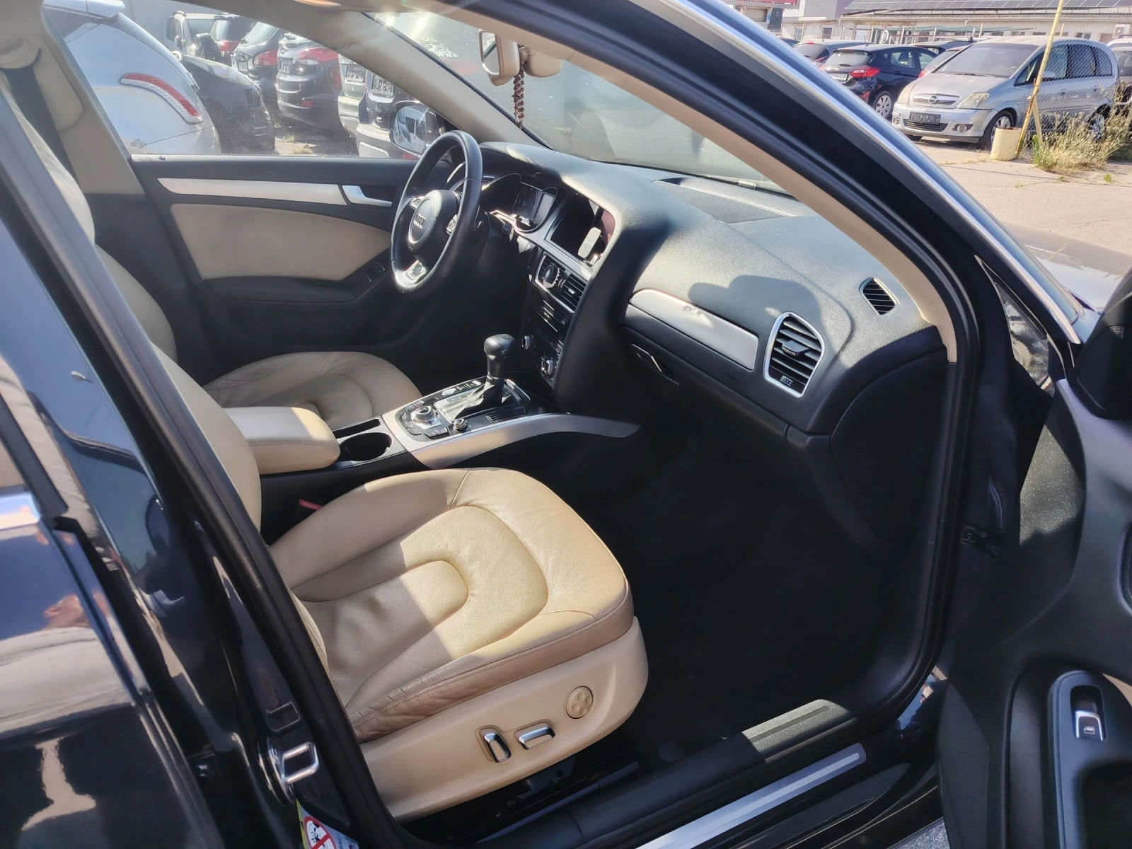 Audi A4 2.0tdi avtomatik, снимка 8 - Автомобили и джипове - 55080593