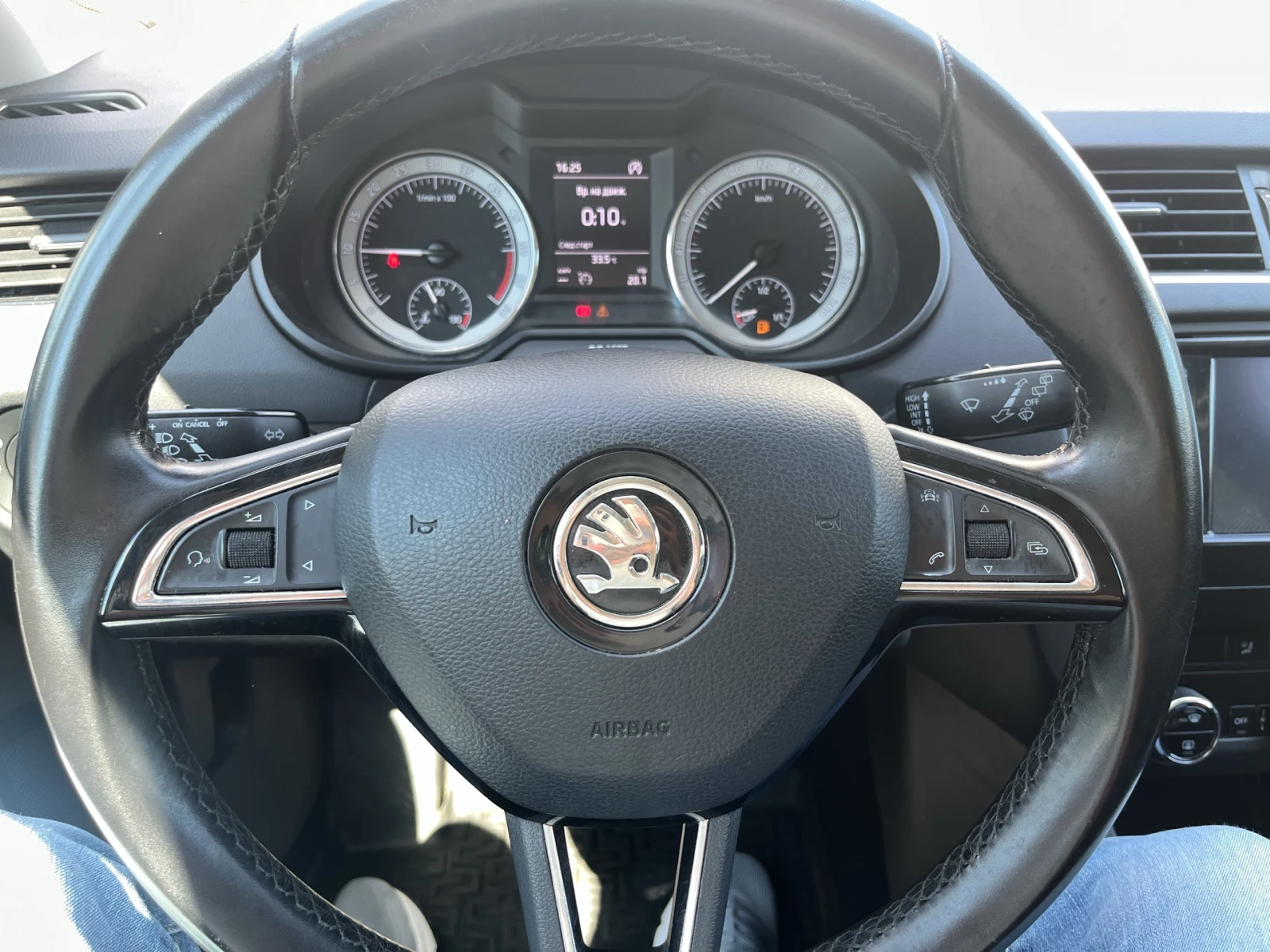 Skoda Octavia 1.6 TDI , снимка 14 - Автомобили и джипове - 55155096