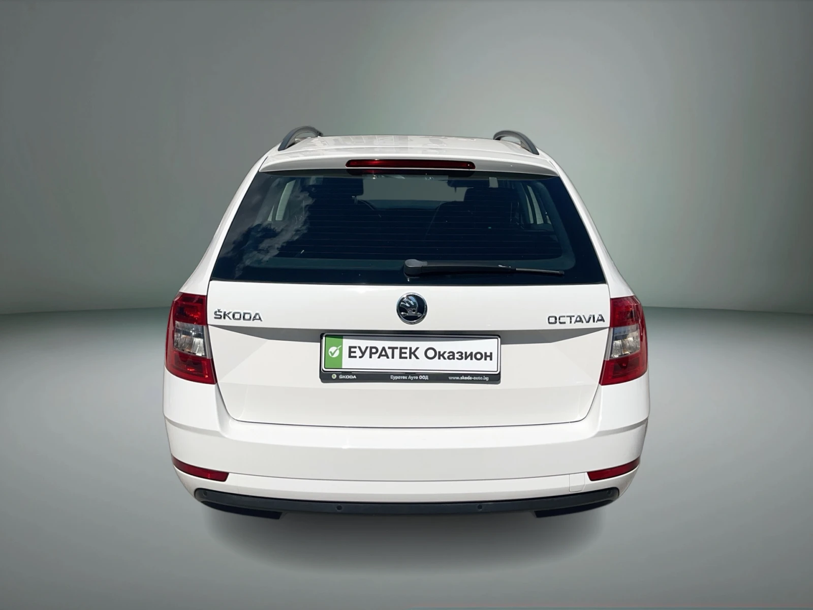 Skoda Octavia 1.6 TDI , снимка 4 - Автомобили и джипове - 55155096