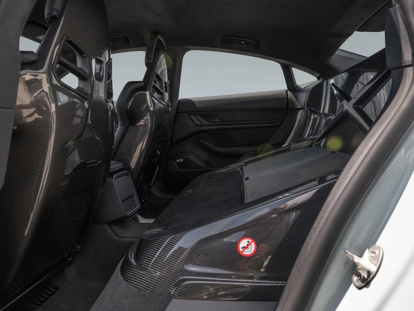Porsche Taycan TURBO GT WEISSACH-PAKET KERAMIK CARBON BOSE CHRONO, снимка 16 - Автомобили и джипове - 55211664