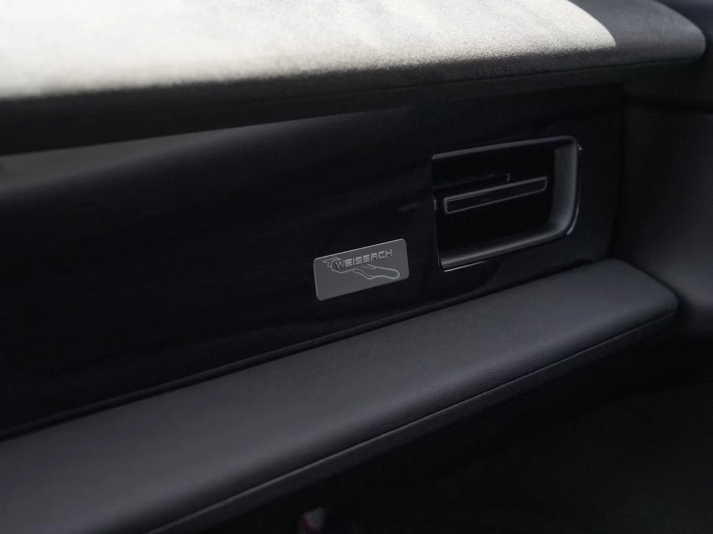 Porsche Taycan TURBO GT WEISSACH-PAKET KERAMIK CARBON BOSE CHRONO, снимка 12 - Автомобили и джипове - 55211664