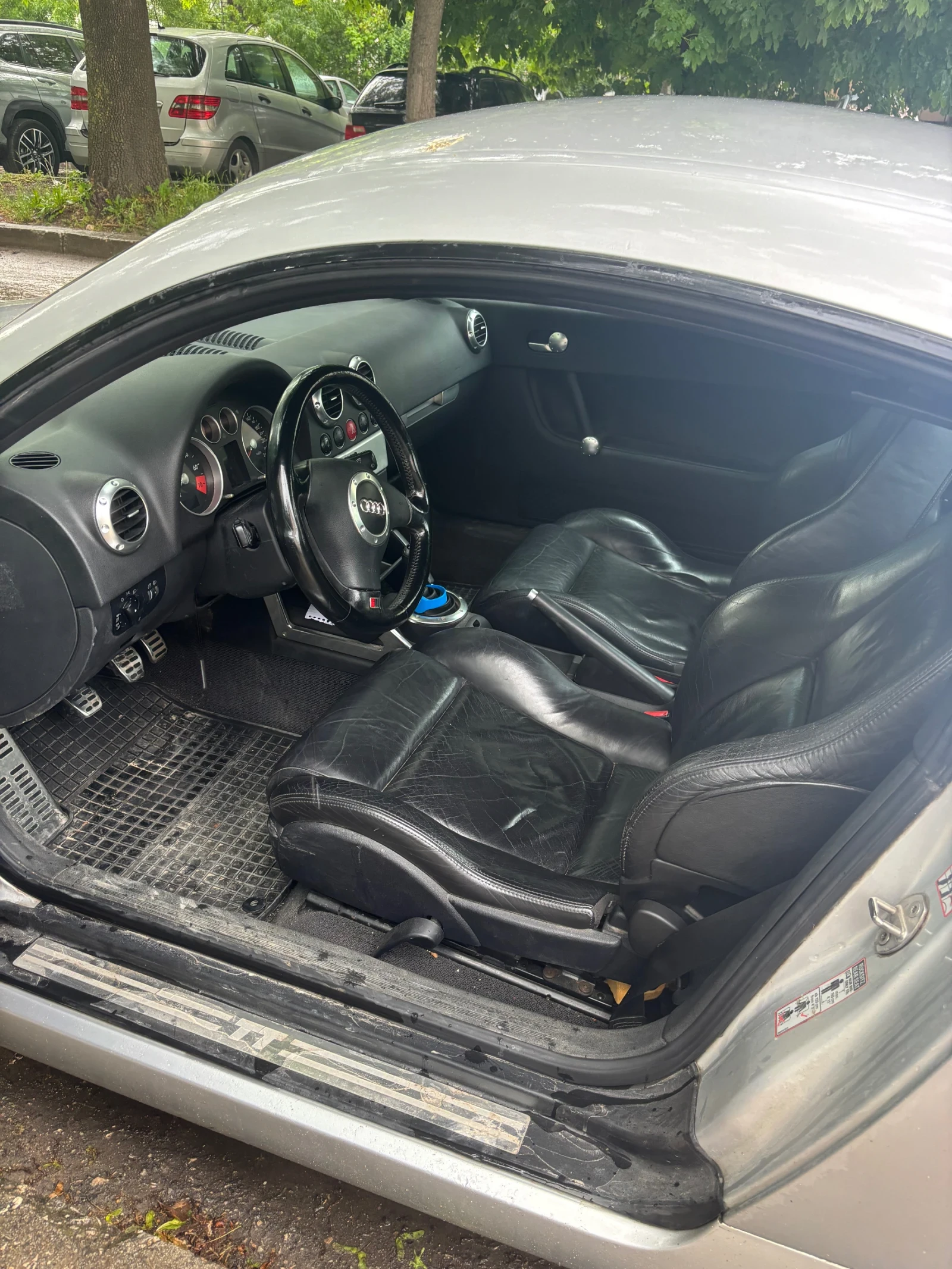 Audi Tt 1.8t, снимка 9 - Автомобили и джипове - 55335760