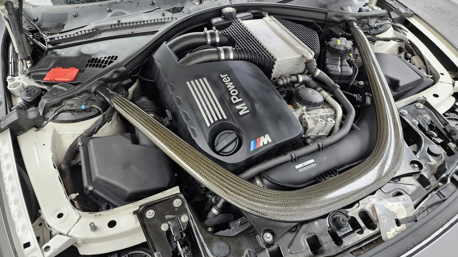 BMW M4 HEADUP* 360* КАМЕРА* ПОДГРЕВ* HARMAN* KARDON* , снимка 17 - Автомобили и джипове - 55395716