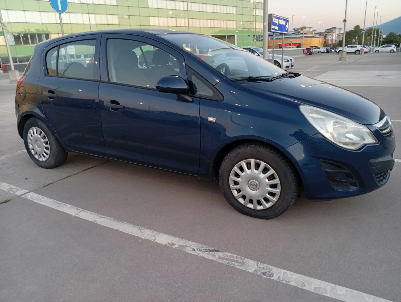 Opel Corsa 1.2i газ инжекцион , снимка 2 - Автомобили и джипове - 55491609