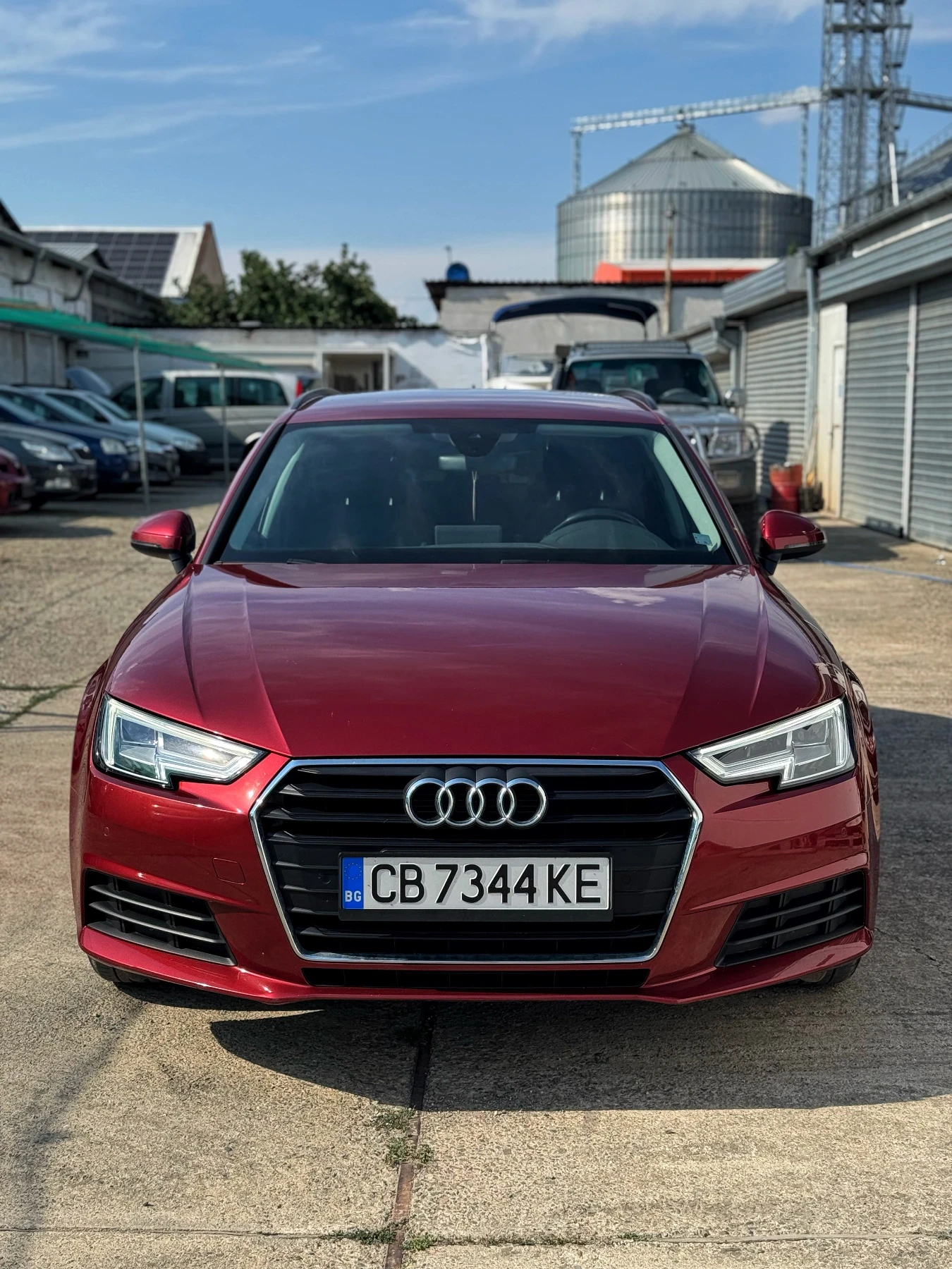 Audi A4 2.0TDI LED, снимка 2 - Автомобили и джипове - 55494054