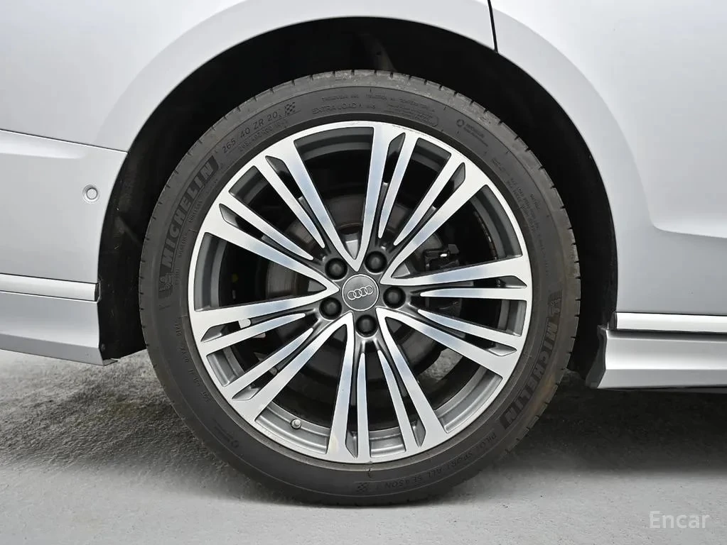 Audi A8 / 50 TDI / ОБДУХВАНЕ / ДИСТРОНИК / МАСАЖИ, снимка 5 - Автомобили и джипове - 56096870