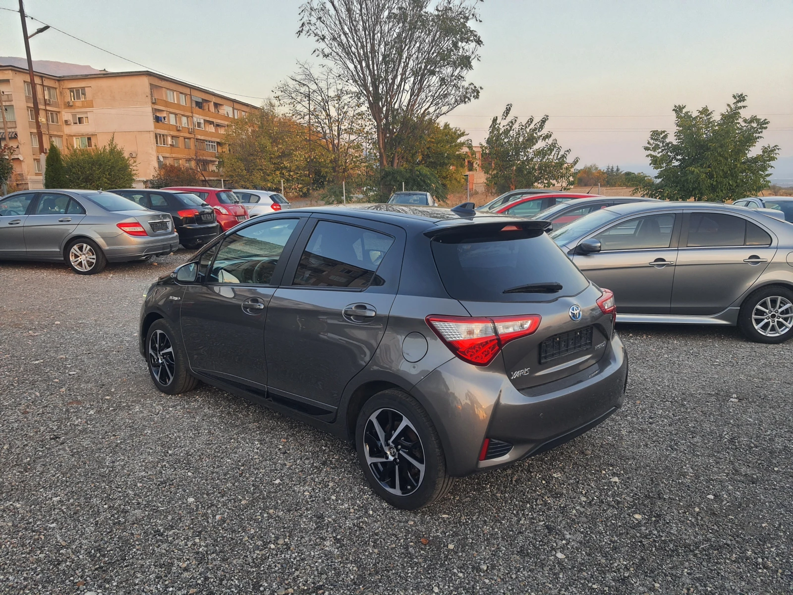 Toyota Yaris  Keyless Go, снимка 8 - Автомобили и джипове - 56606616