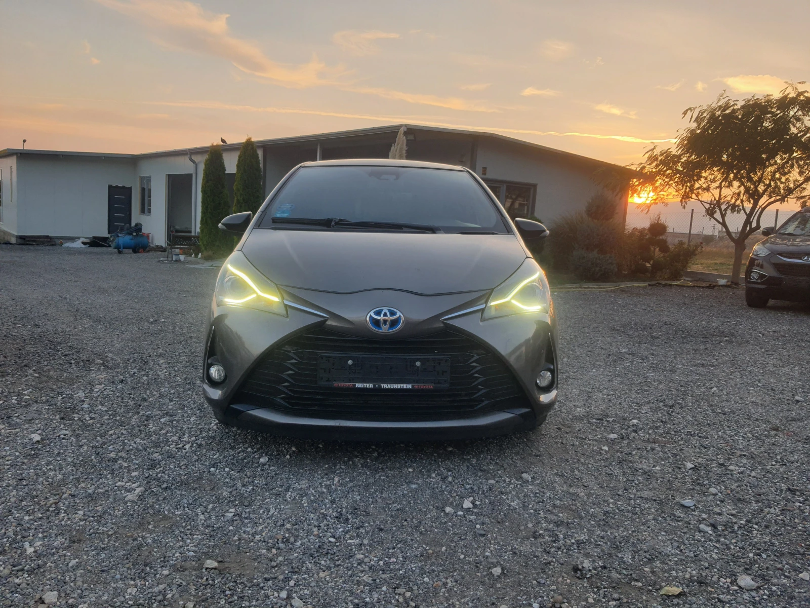 Toyota Yaris  Keyless Go, снимка 2 - Автомобили и джипове - 56606616