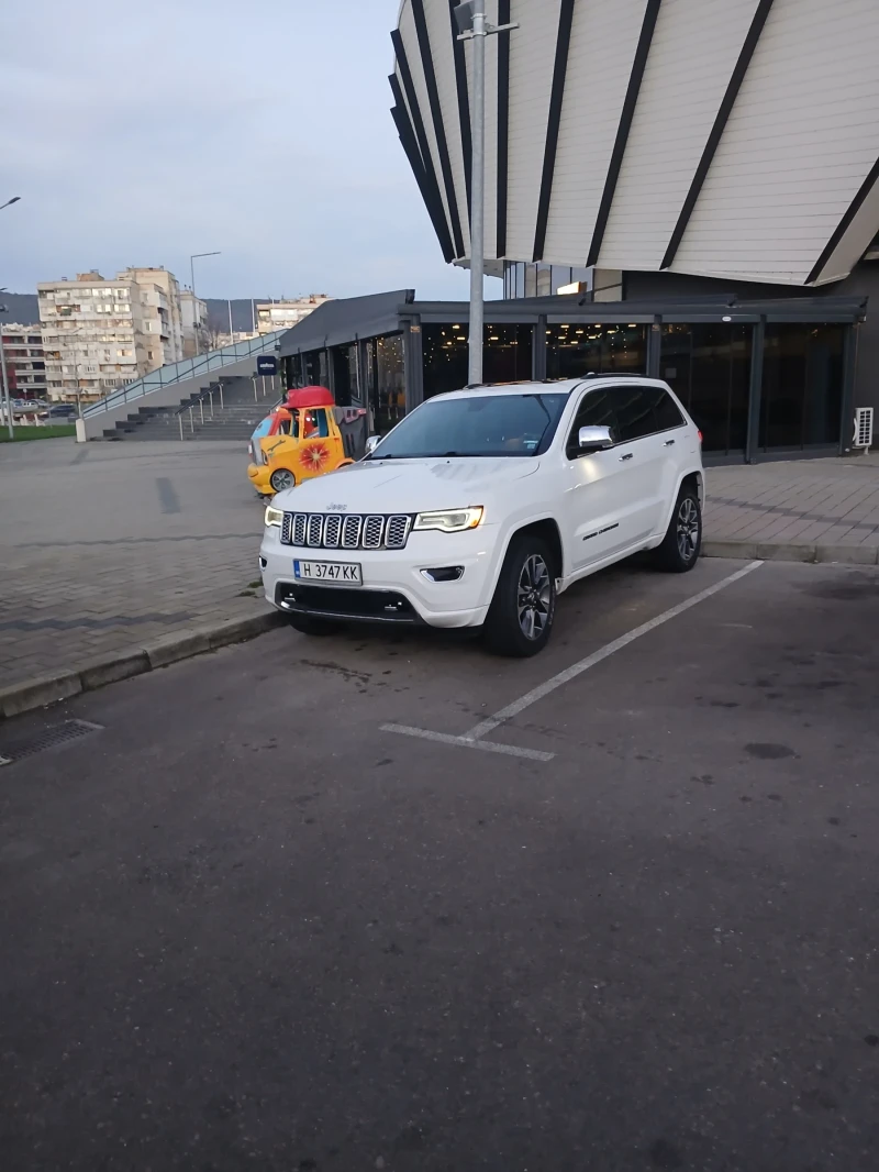 Jeep Grand cherokee Overland , снимка 17 - Автомобили и джипове - 52530628