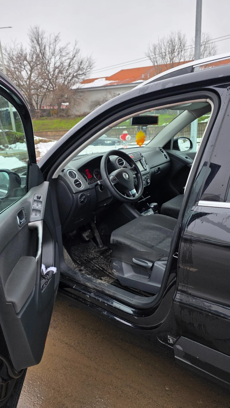 VW Tiguan 2.0TDI, снимка 7 - Автомобили и джипове - 53226021