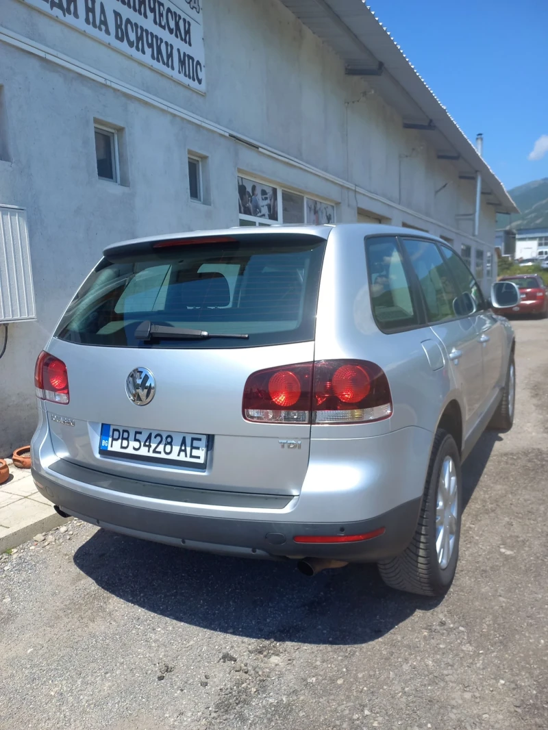 VW Touareg 2.5, снимка 4 - Автомобили и джипове - 53305474
