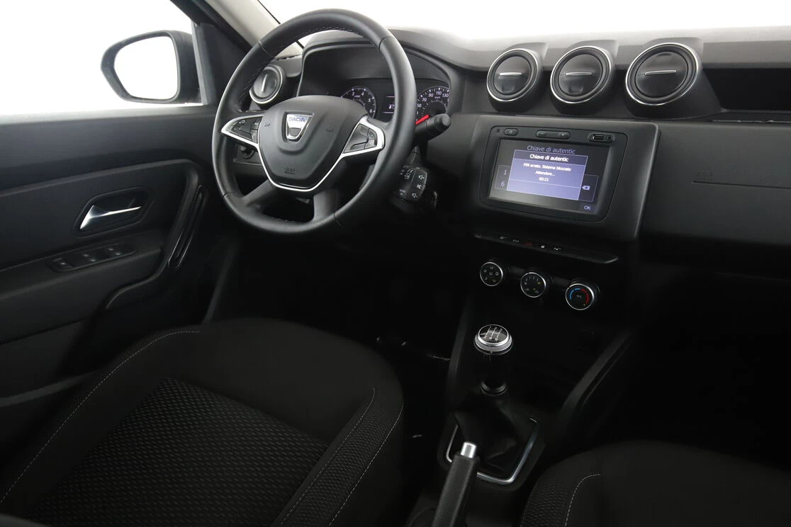 Dacia Duster 1.6i ГАЗ-БЕНЗИН// 77000км//ВЪРНАТ ОТ ЛИЗИНГ - изображение 6