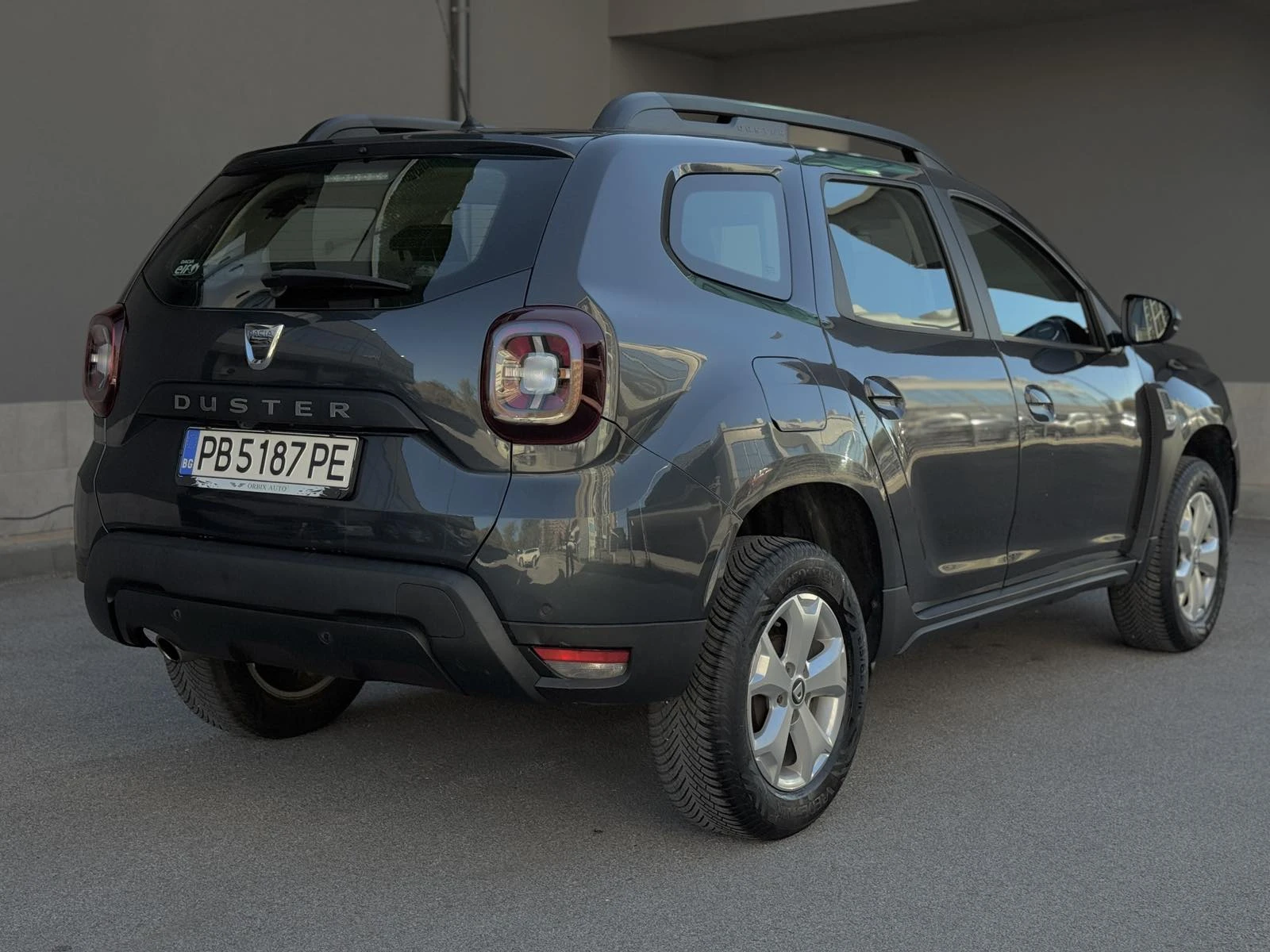Dacia Duster 1.6 /  * * *  2. | Mobile.bg   4