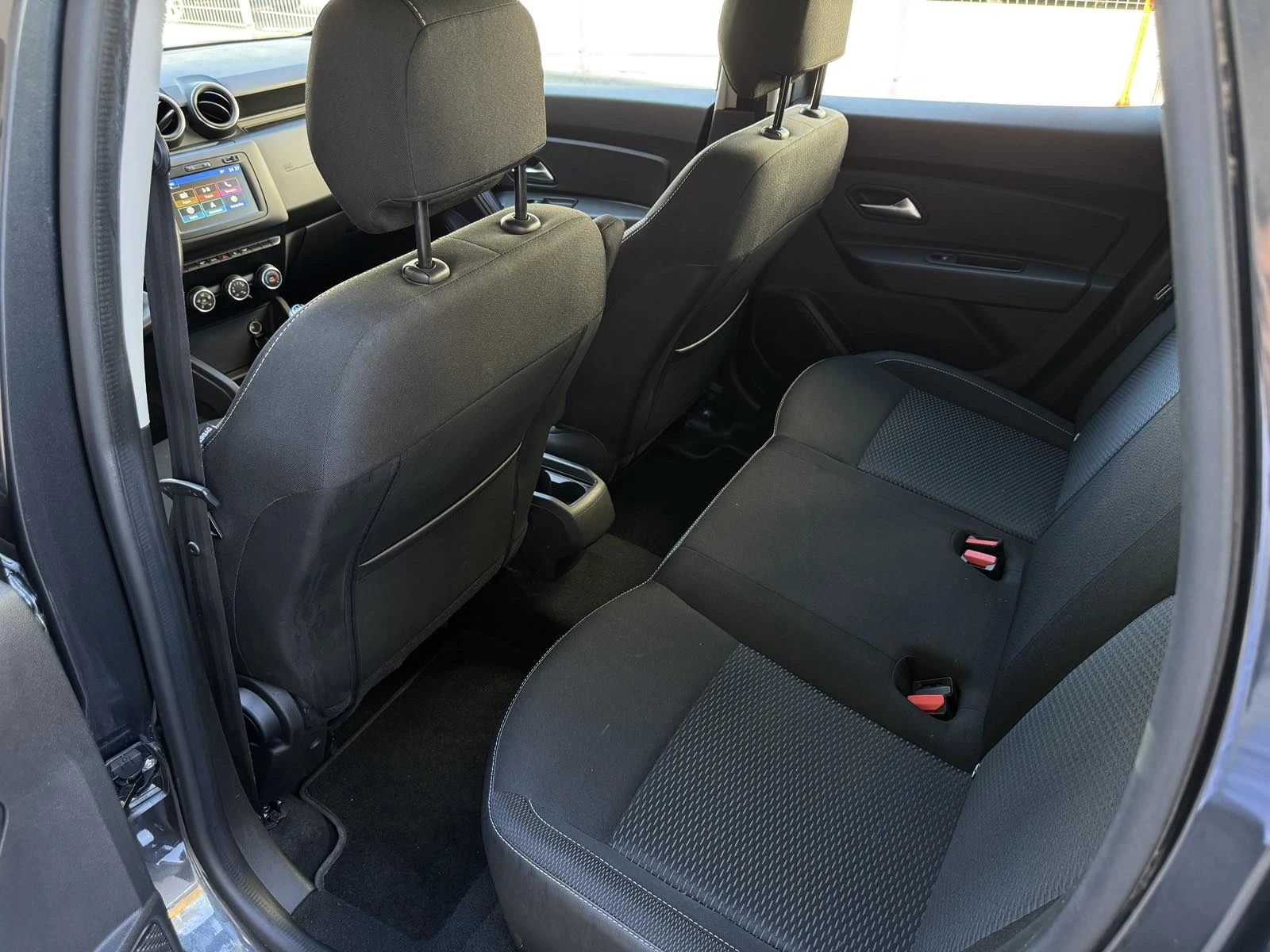 Dacia Duster 1.6 /  * * *  2. | Mobile.bg   7