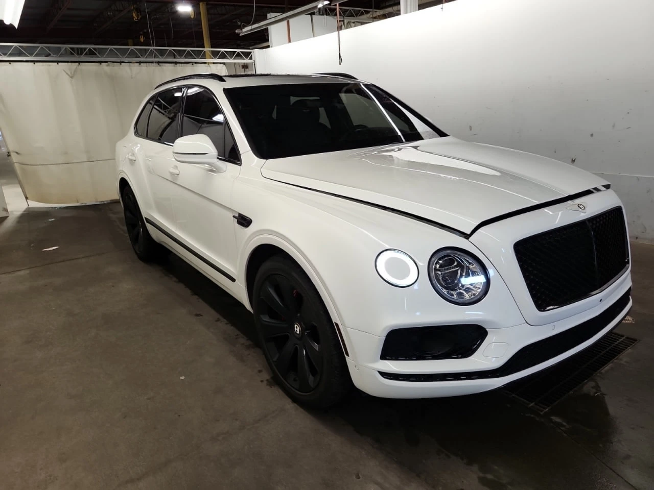 Bentley Bentayga * CARFAX * АВТО КРЕДИТ * ЦЕНА ДО БГ! - изображение 3
