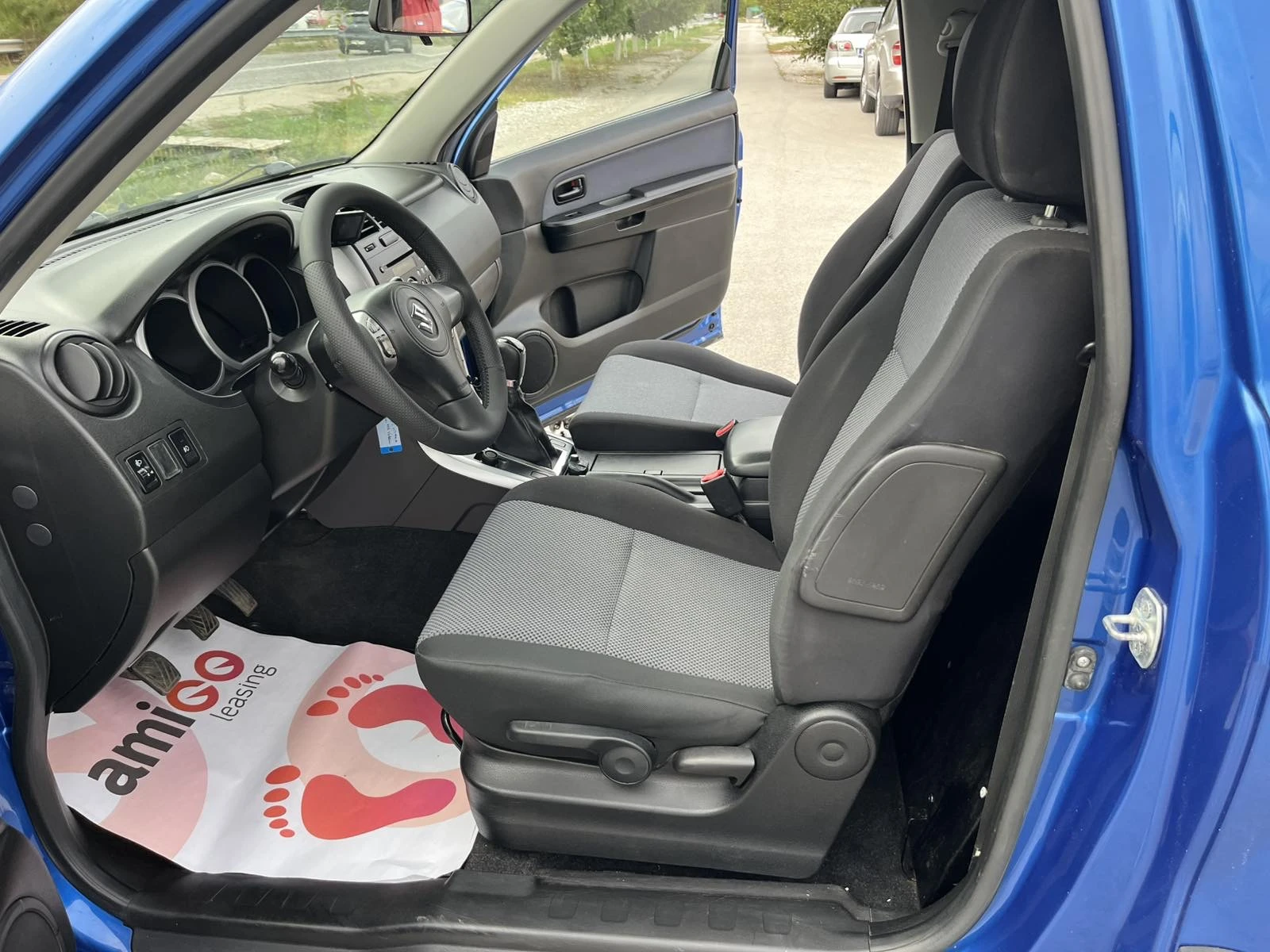 Suzuki Grand vitara 1.6I 107кс 4Х4 EURO 4 КЛИМАТИК  - изображение 8