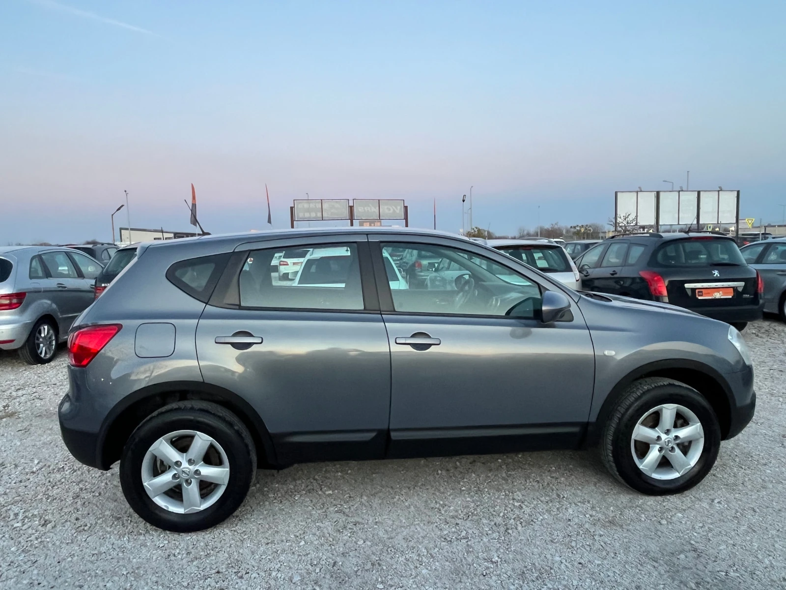 Nissan Qashqai 2.0D, 150ck, 4x4, ЛИЗИНГ, снимка 8 - Автомобили и джипове - 53838958