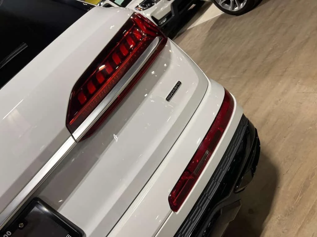 Audi Q7 55TFSI Technik  FULL CARFAX, снимка 13 - Автомобили и джипове - 53878433