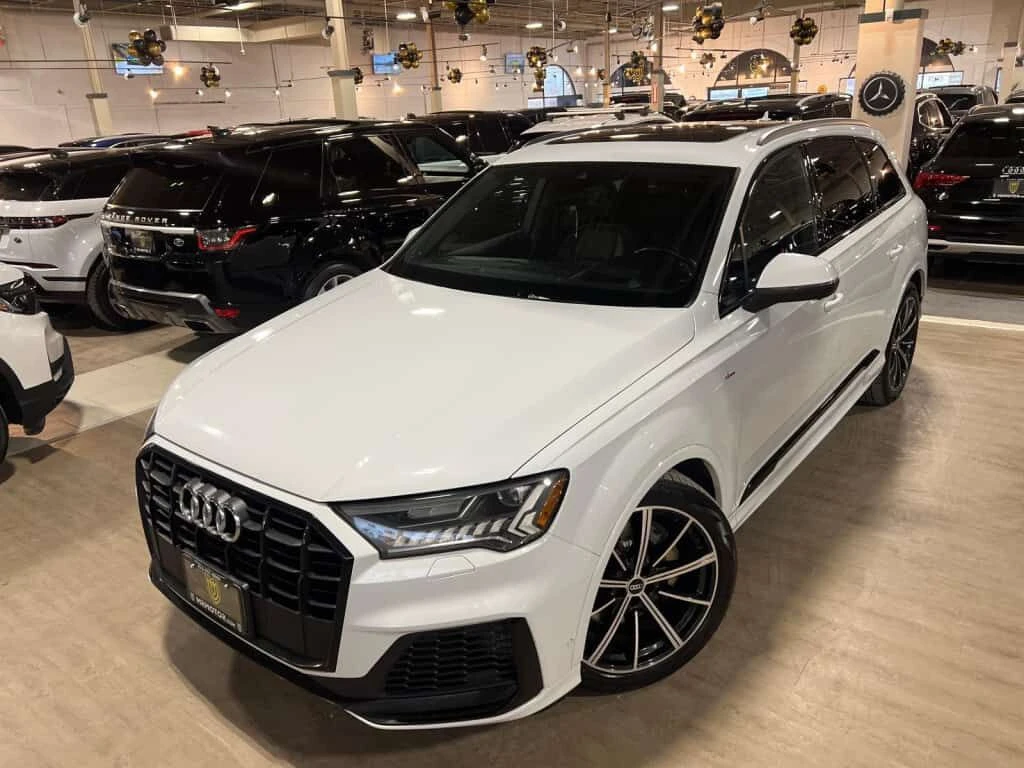 Audi Q7 55TFSI Technik  FULL CARFAX, снимка 9 - Автомобили и джипове - 53878433