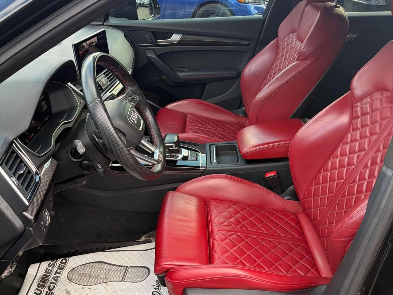 Audi SQ5 Sportback Progressiv  CARFAX, снимка 6 - Автомобили и джипове - 54297048