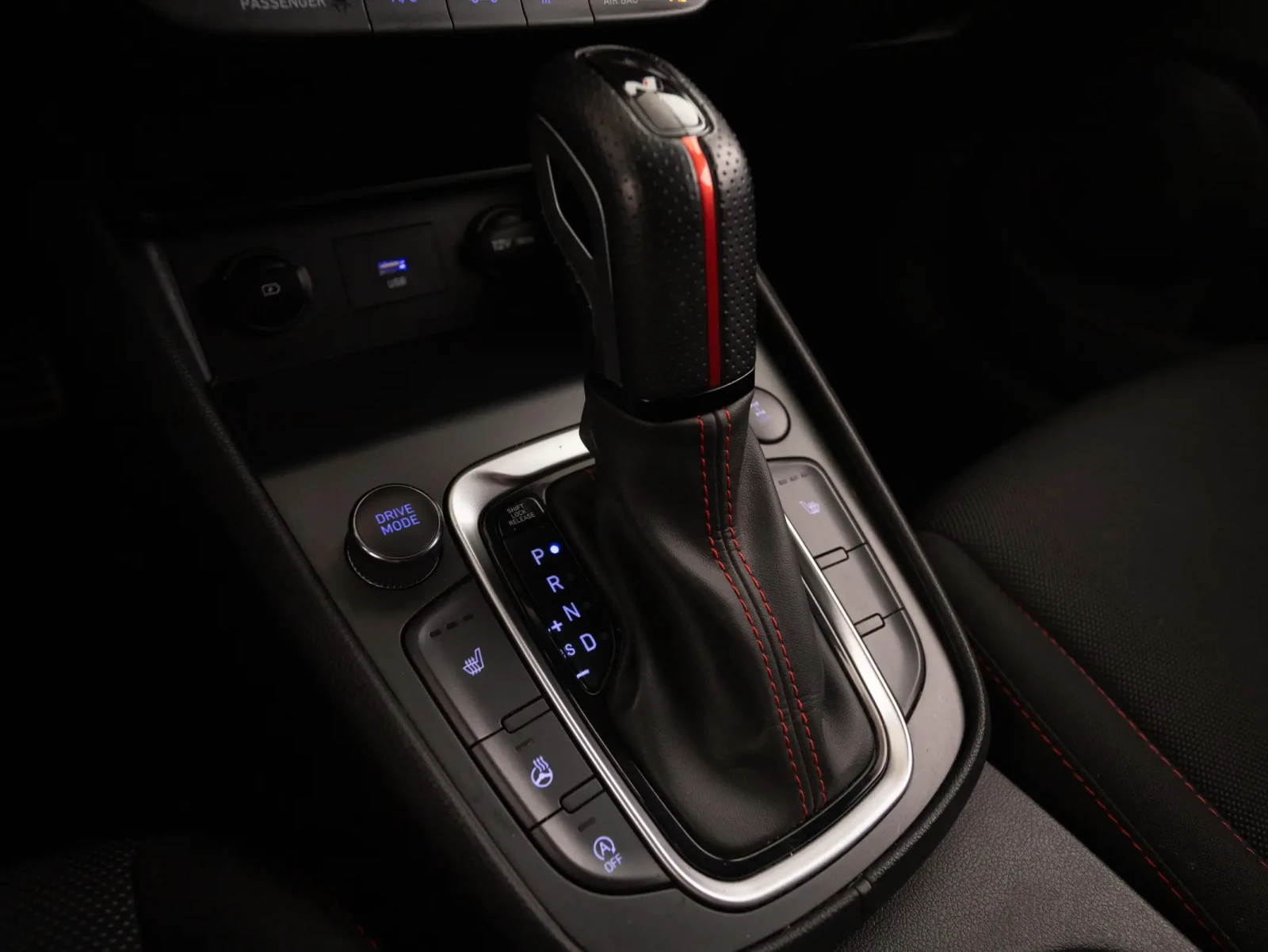 Hyundai Kona N Line , снимка 15 - Автомобили и джипове - 55135661