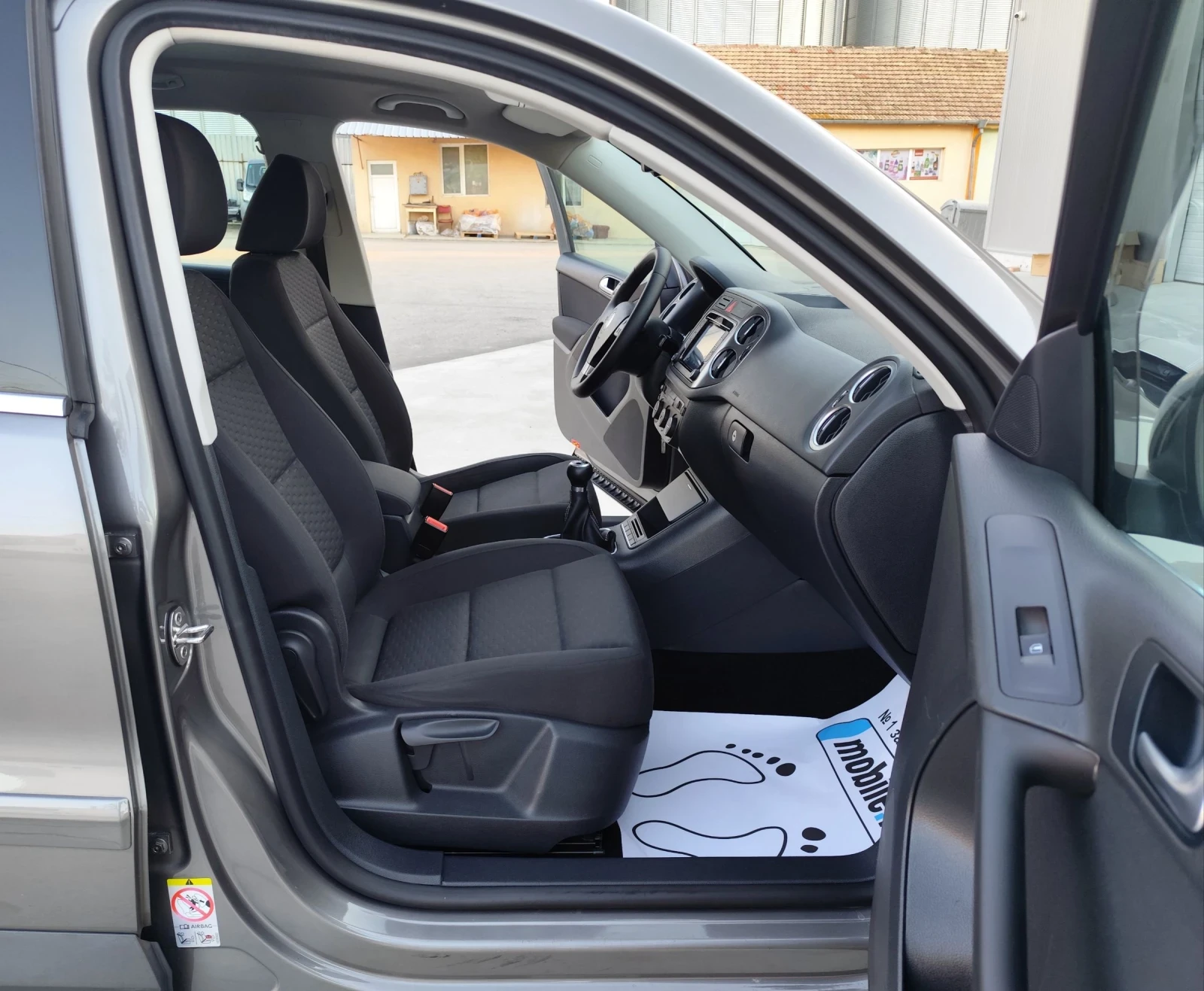 VW Tiguan 2.0TDI-4-MOTION-NAVI-������-OFF-ROAD | Mobile.bg � ����������� 13