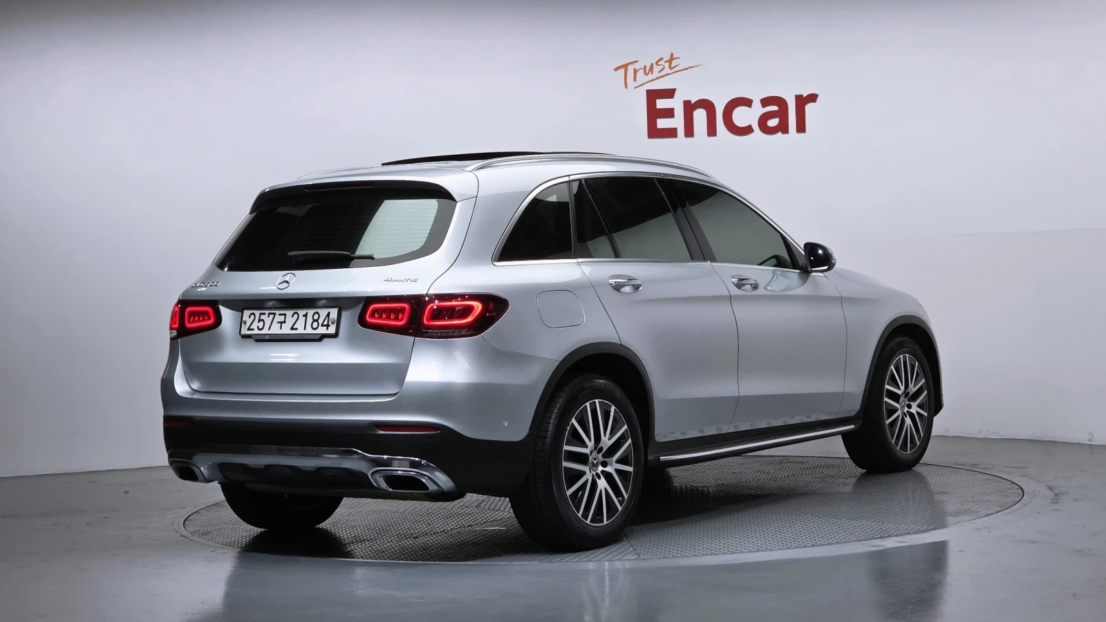 Mercedes-Benz GLC 300 4MATIC, снимка 2 - Автомобили и джипове - 55466486