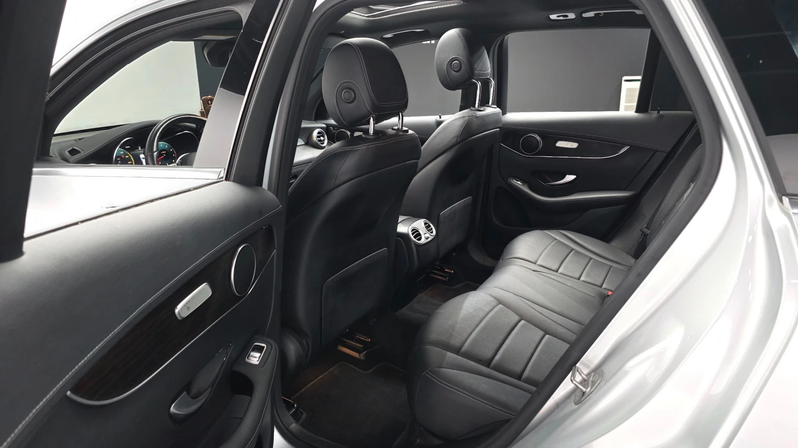 Mercedes-Benz GLC 300 4MATIC, снимка 11 - Автомобили и джипове - 55466486