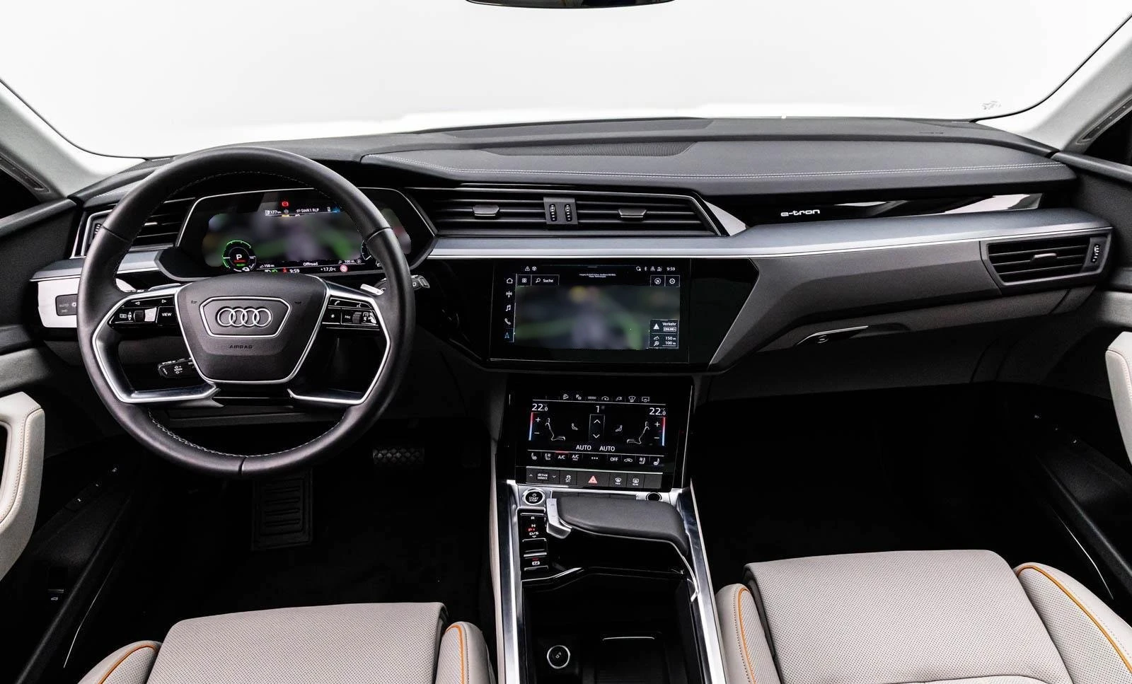 Audi Q8 E-TRON 55 / S-LINE / B&O / 360/ HUD/ PANO/ MATRIX/, снимка 12 - Автомобили и джипове - 56091792