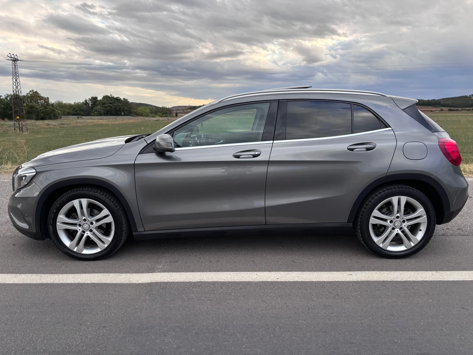 Mercedes-Benz GLA 220 2.2, снимка 3 - Автомобили и джипове - 56243403