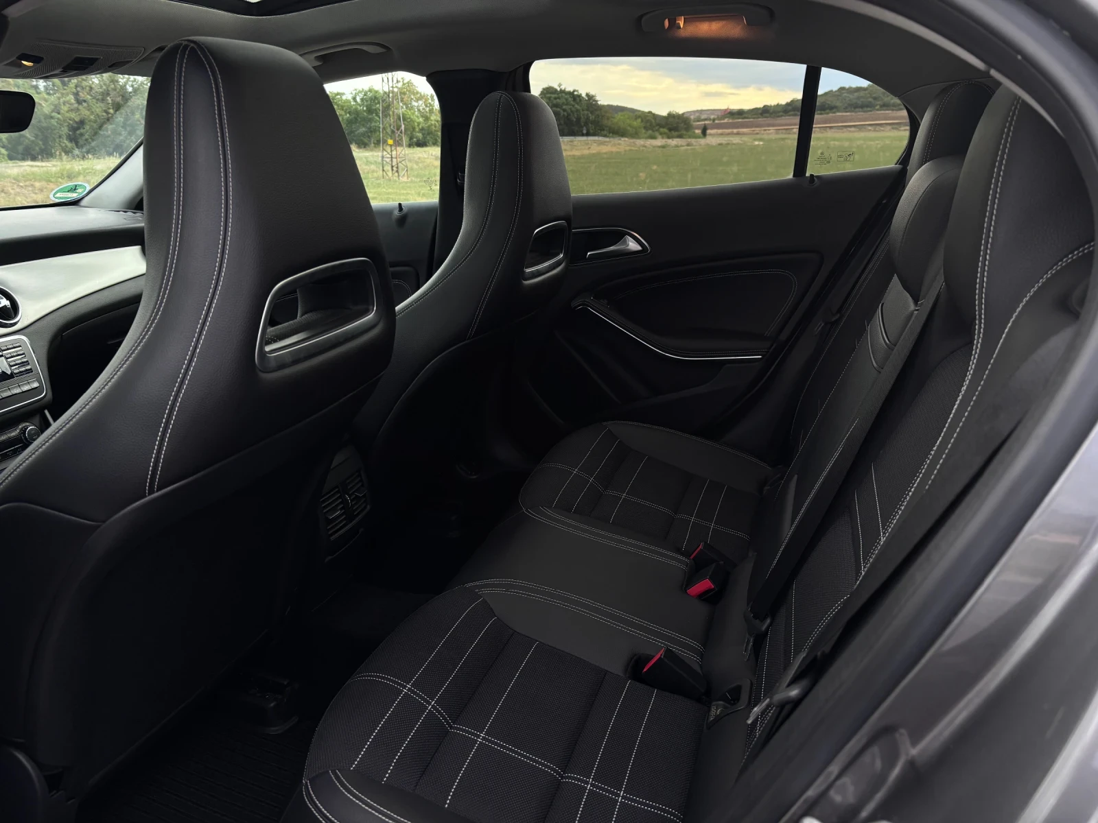 Mercedes-Benz GLA 220 2.2, снимка 8 - Автомобили и джипове - 56243403