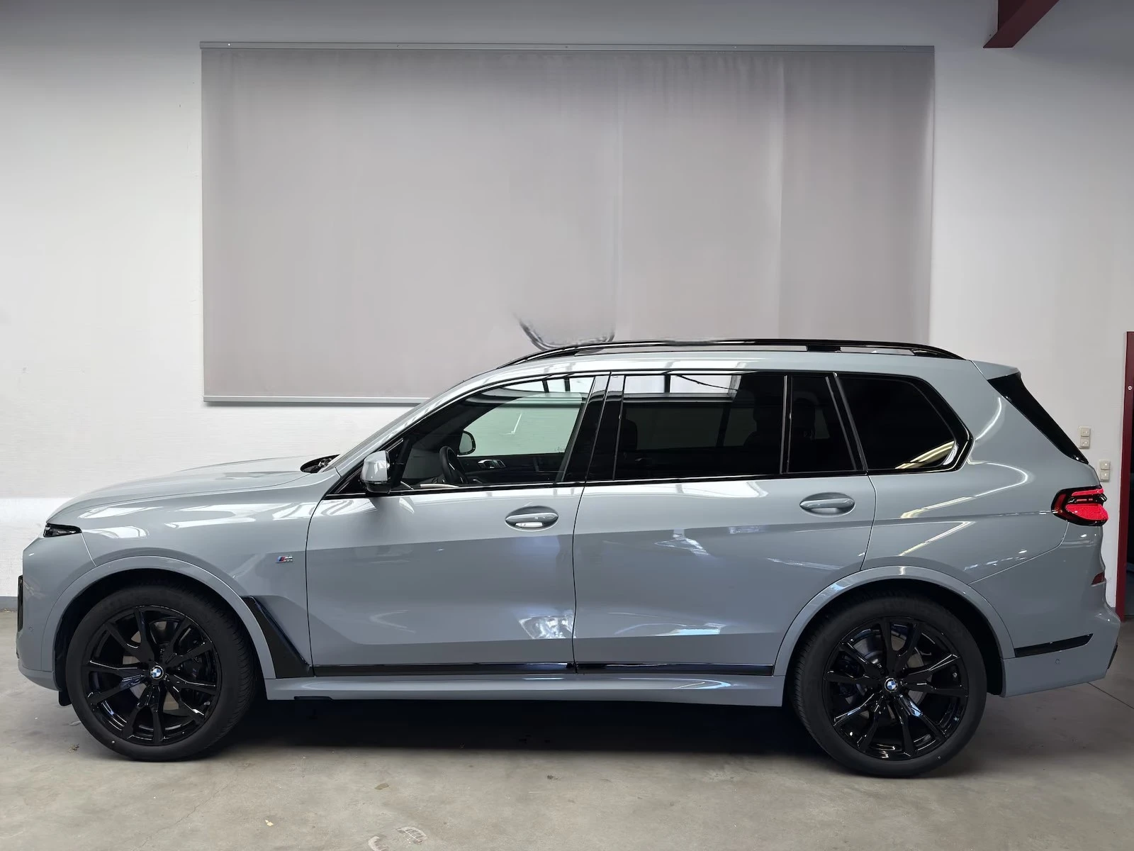 BMW X7 40d/xDrive/M-SPORT/HUD/360/PANO/ | Mobile.bg � ����������� 3