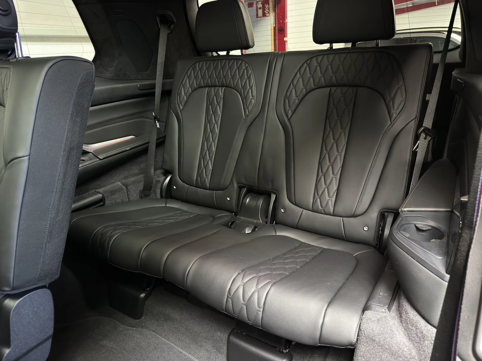 BMW X7 40d/xDrive/M-SPORT/HUD/360/PANO/ | Mobile.bg � ����������� 14