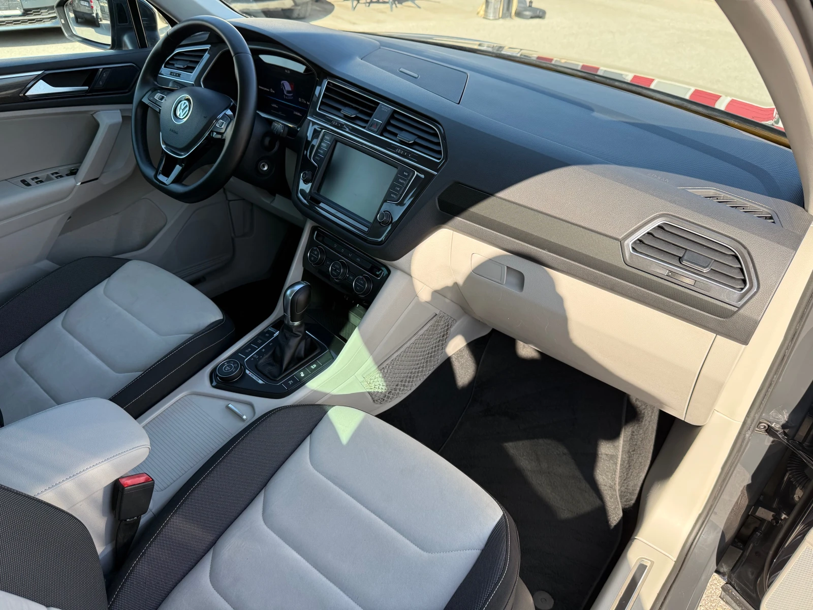 VW Tiguan 2.0TDI Executive 4Motion BlueMotion!��� ���������! | Mobile.bg � ����������� 14