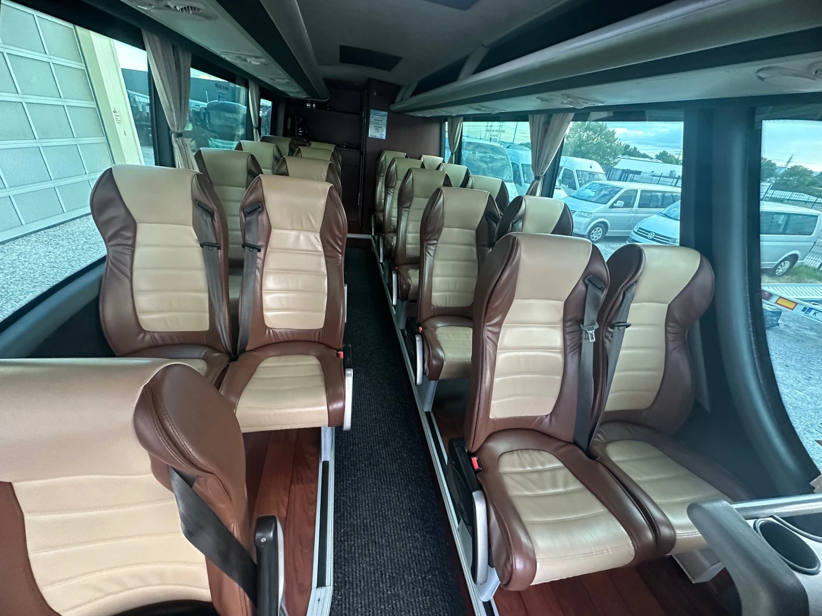 Mercedes-Benz Vario Unvi 818, VIP - изображение 9