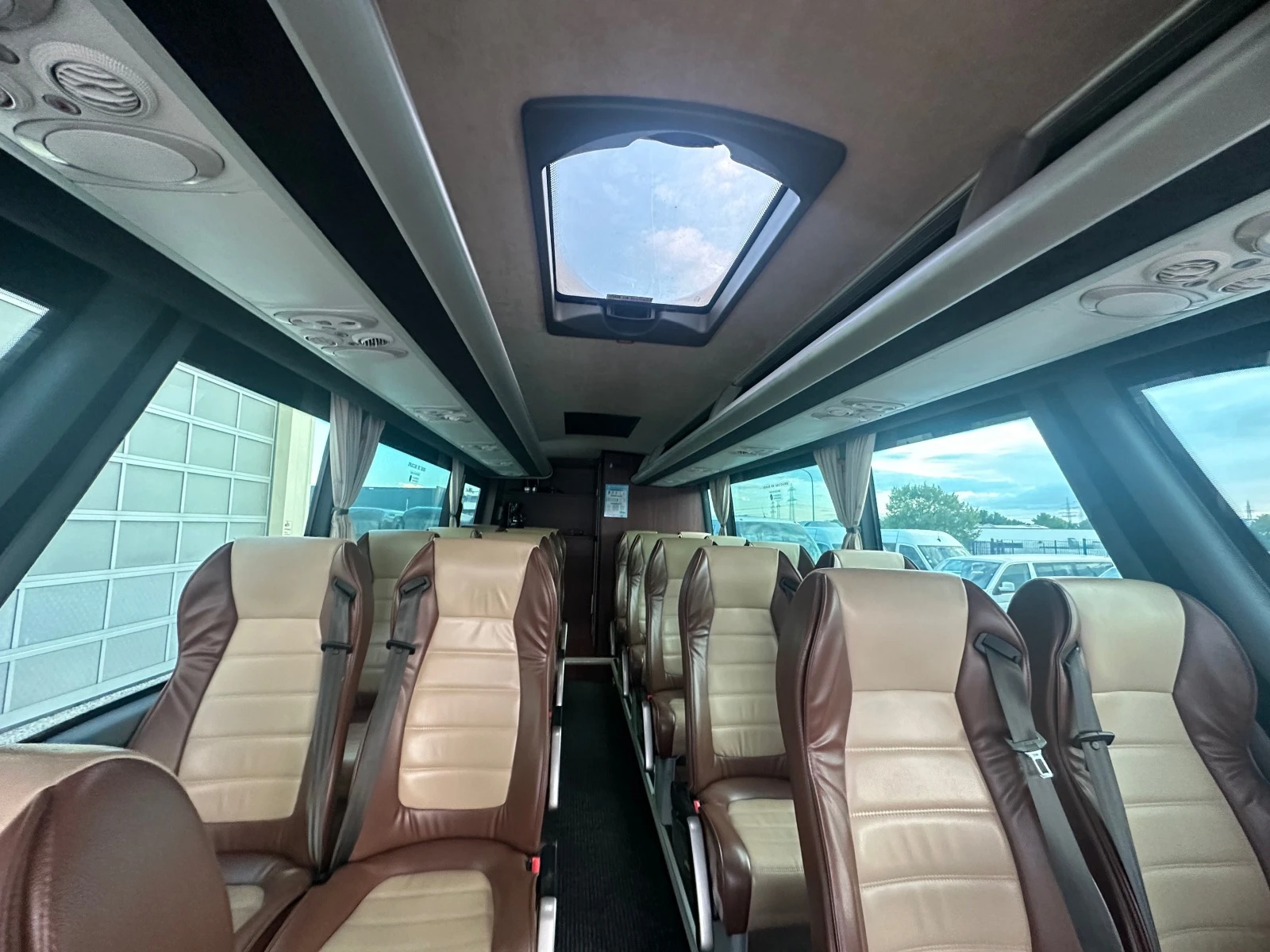 Mercedes-Benz Vario Unvi 818, VIP - изображение 10