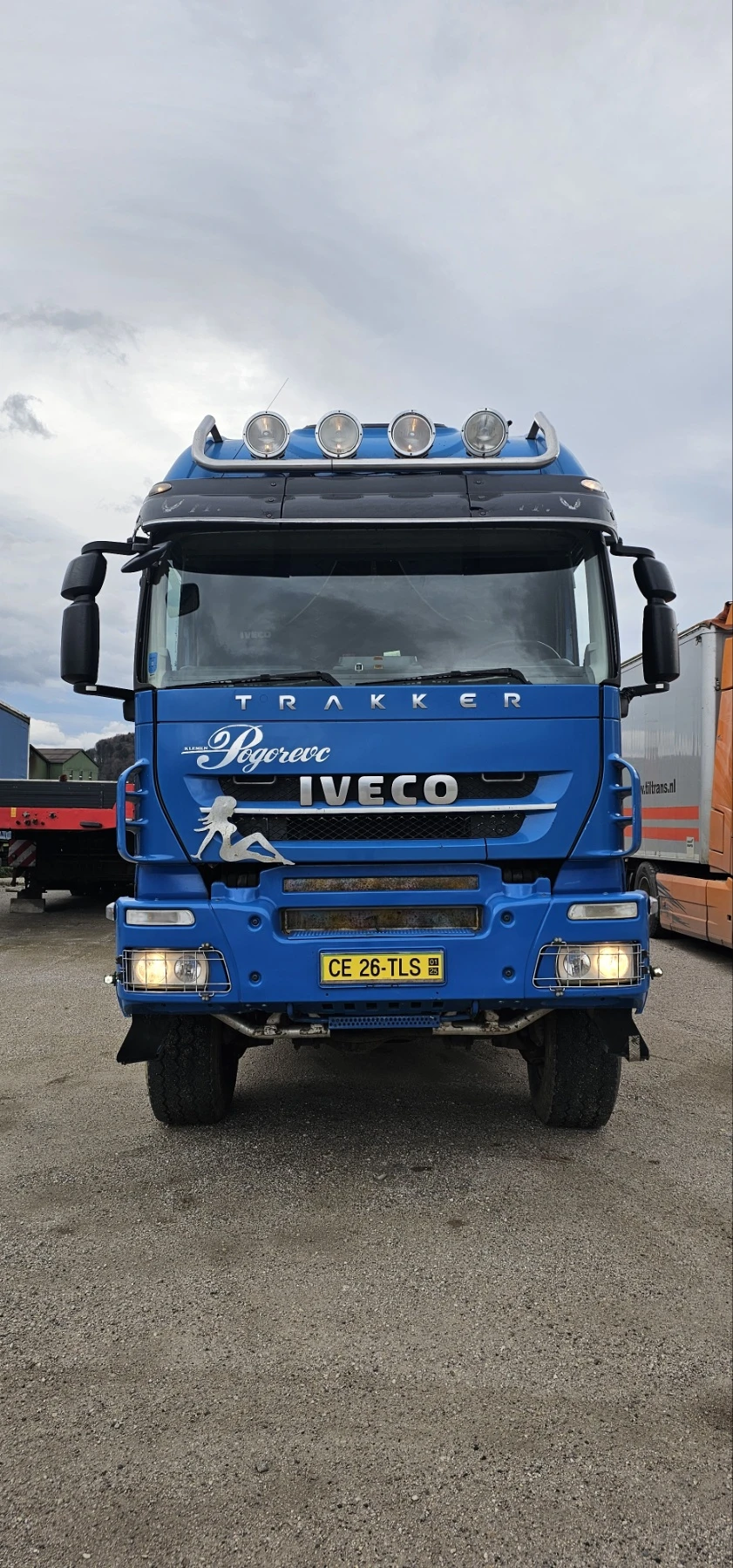 Iveco Trakker 6 Х 6 - изображение 2