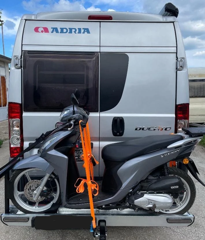 Кемпер Adria 4twin, снимка 15 - Каравани и кемпери - 54175694