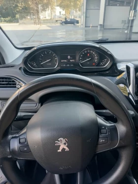 Peugeot 208 1.2 2013 , снимка 9