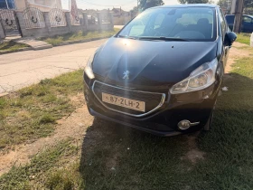 Peugeot 208 1.2 2013 , снимка 3