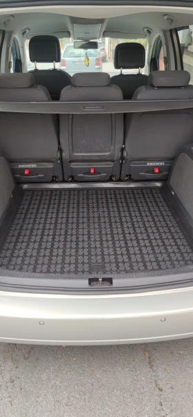 VW Touran 1.6 TDI | Mobile.bg    16