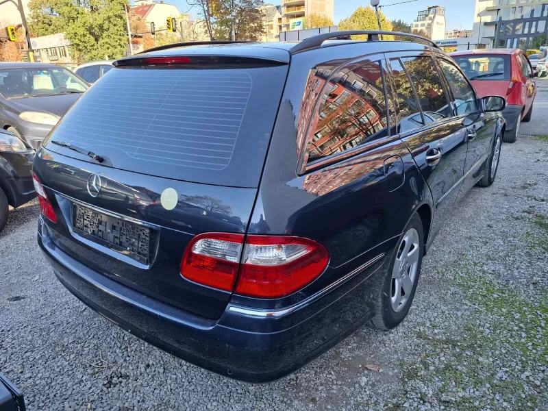 Mercedes-Benz E 350 3.5 i АВТОМАТИК, снимка 3 - Автомобили и джипове - 47536569