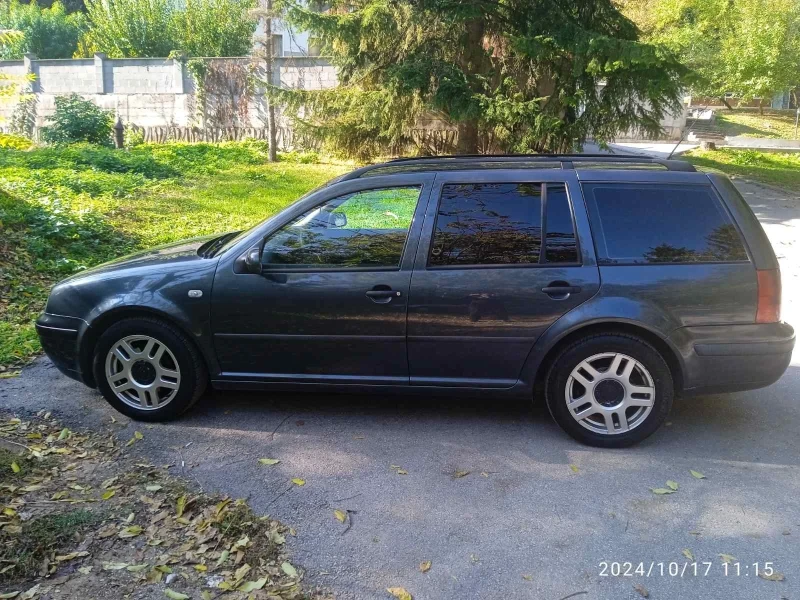 VW Golf, снимка 7 - Автомобили и джипове - 47632052