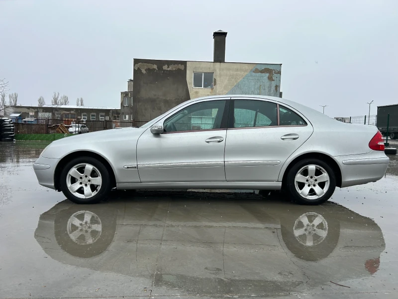 Mercedes-Benz E 220 2.2CDI-150k. Автоматик, Реални км, Евро4, снимка 12 - Автомобили и джипове - 48239838