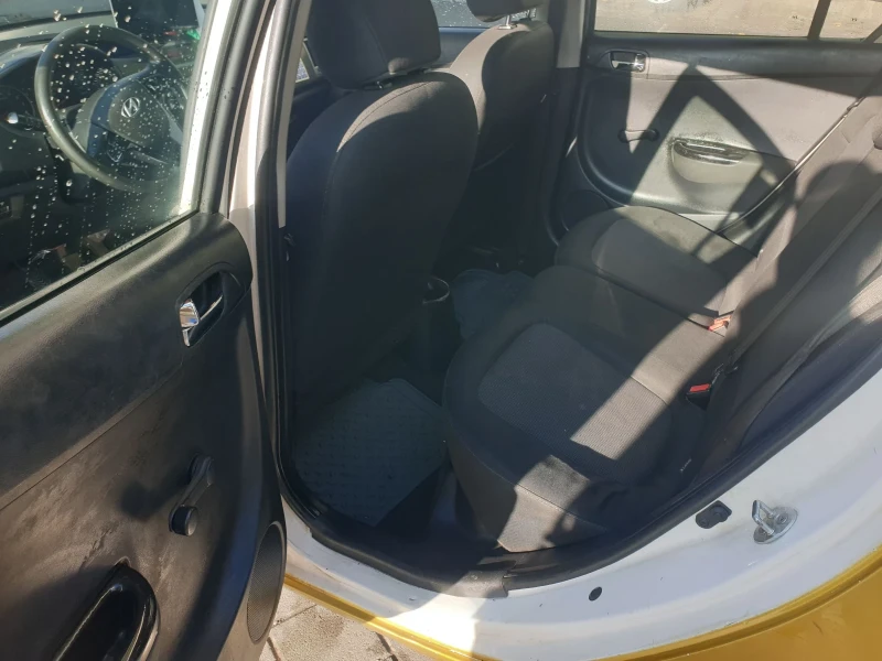 Hyundai I20  1 3 газ  2013 5999 лв, снимка 12 - Автомобили и джипове - 52154358