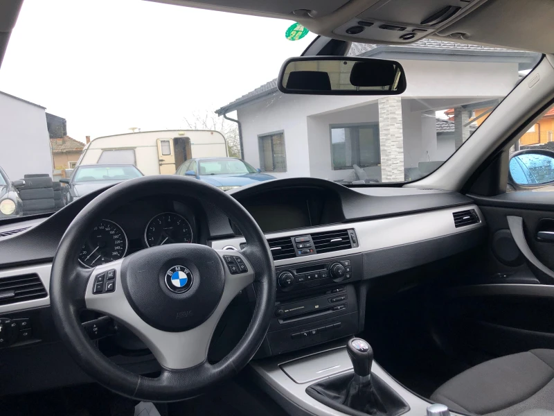 BMW 325 i ШВЕЙЦАРИЯ, снимка 14 - Автомобили и джипове - 52481771
