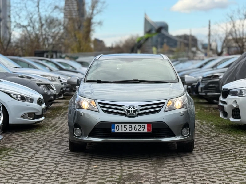 Toyota Avensis 1.8i-147КС ФЕЙСЛИФТ / КАМЕРА / НАВИГАЦИЯ/КАТО НОВА, снимка 3 - Автомобили и джипове - 52495982